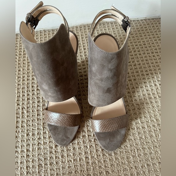 Suede wedge Nine West sandals circa 2012 - Picture 8 of 13